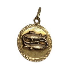 Vintage 18K Pisces Zodiac Medallion – Hand-Carved Twin Fish Symbol