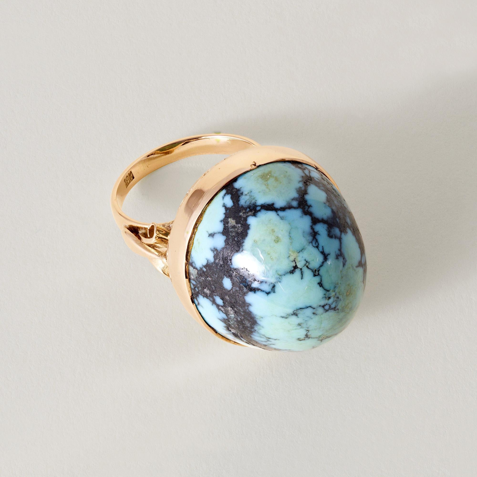 Contemporaneo Anello da cocktail con cupola di turchese d'epoca in oro rosa 18 carati 20,88 in vendita