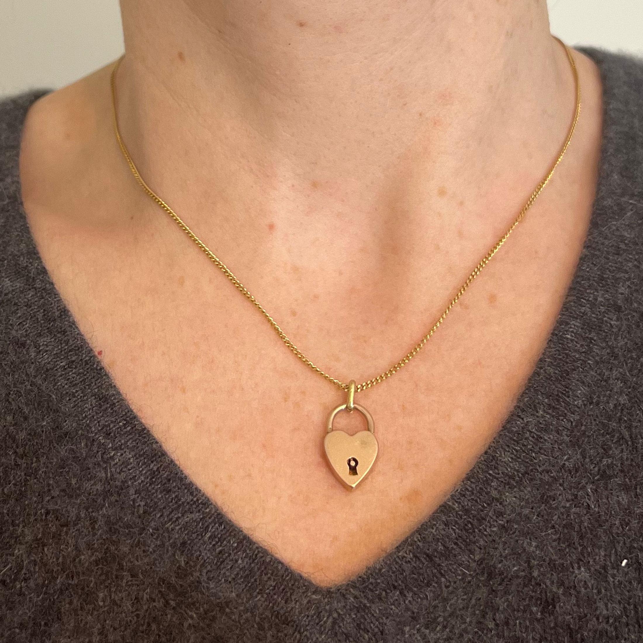 Vintage 18K Rose Gold Herz Vorhängeschloss Charm Anhänger für Damen oder Herren im Angebot