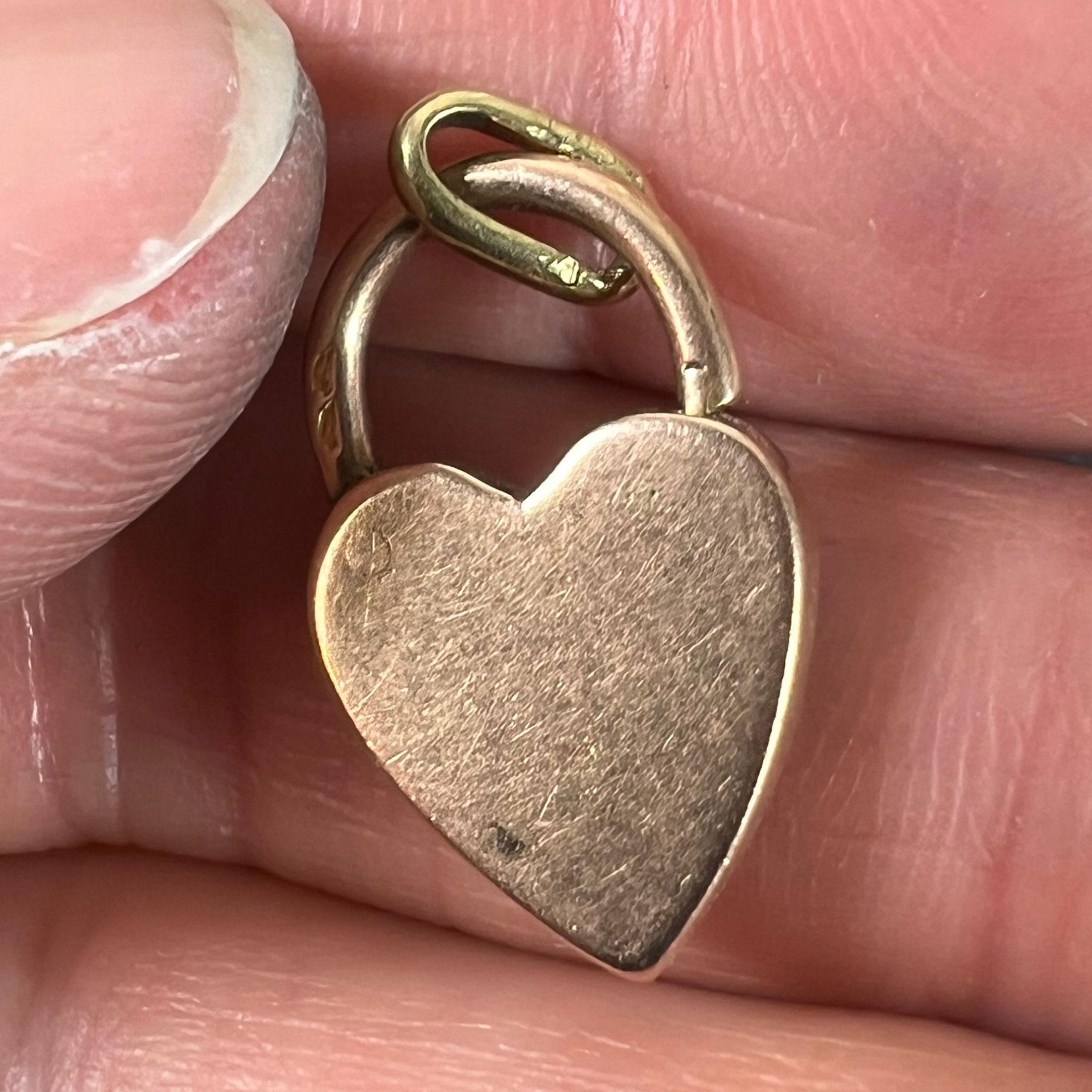 Vintage 18K Rose Gold Herz Vorhängeschloss Charm Anhänger im Angebot 4
