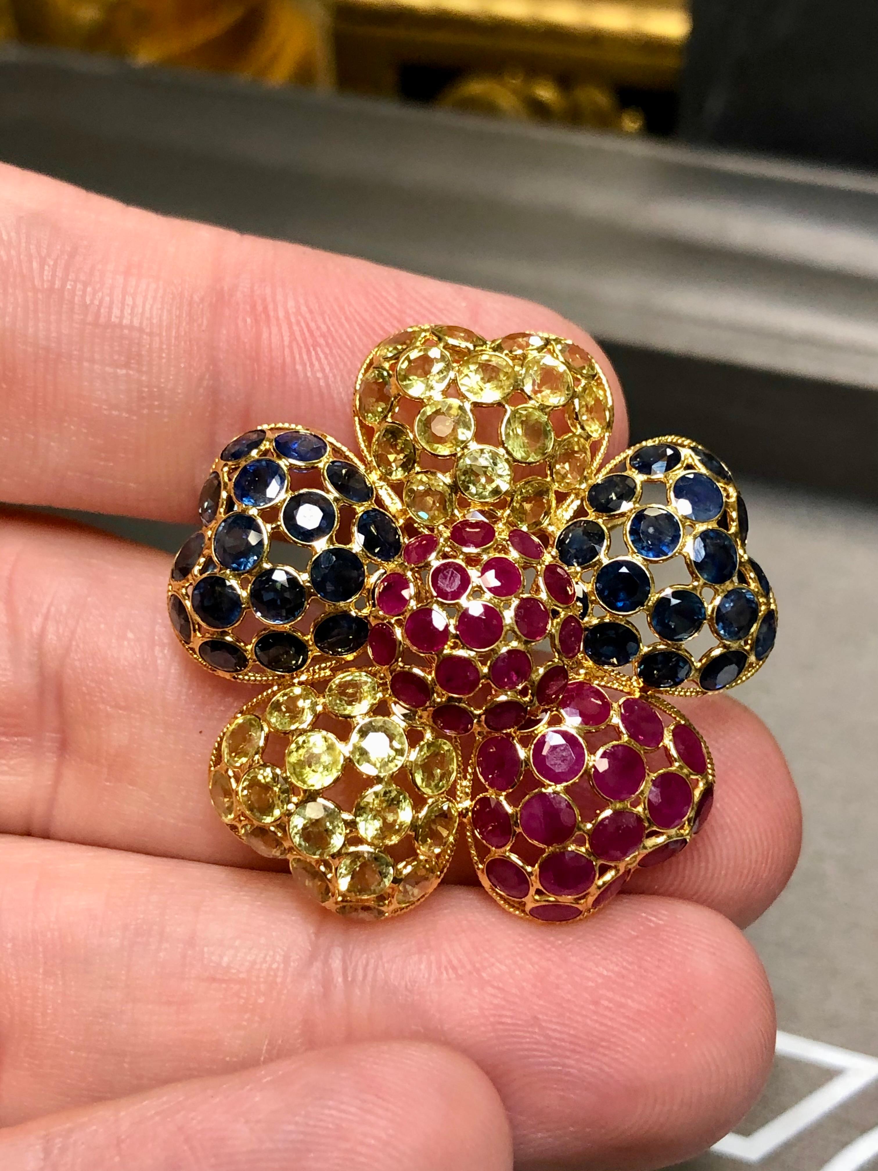 Round Cut Vintage 18K Ruby Yellow Blue Sapphire Flower Brooch Pin 15.45cttw For Sale