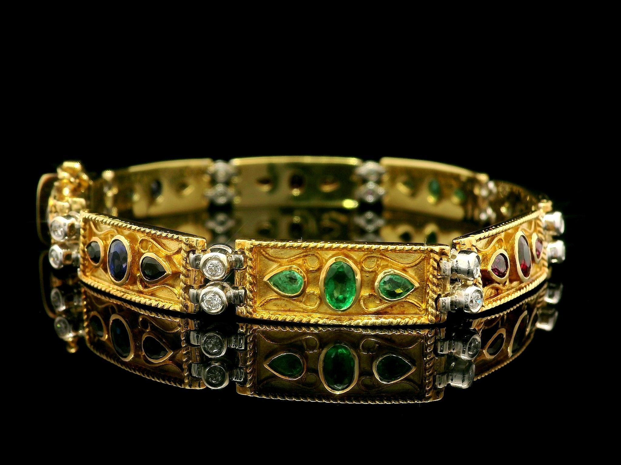 Vintage 18k Solid Gold Emerald Ruby Sapphire & Diamond Wire Work Link Bracelet In condizioni buone in vendita a Montclair, NJ