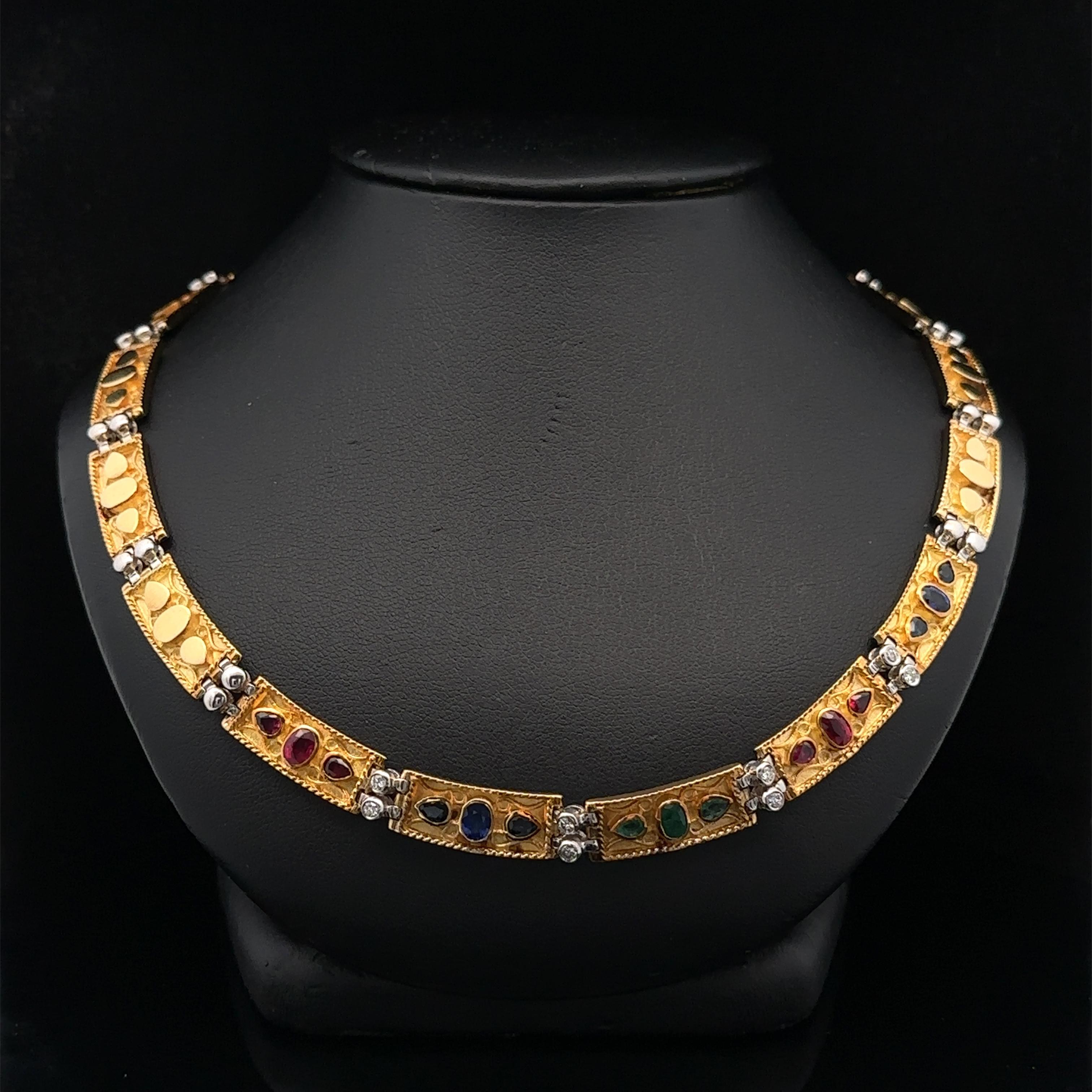 Vintage 18k Solid Gold High Quality Emerald Ruby Sapphire Diamond Link Necklace Pour femmes en vente