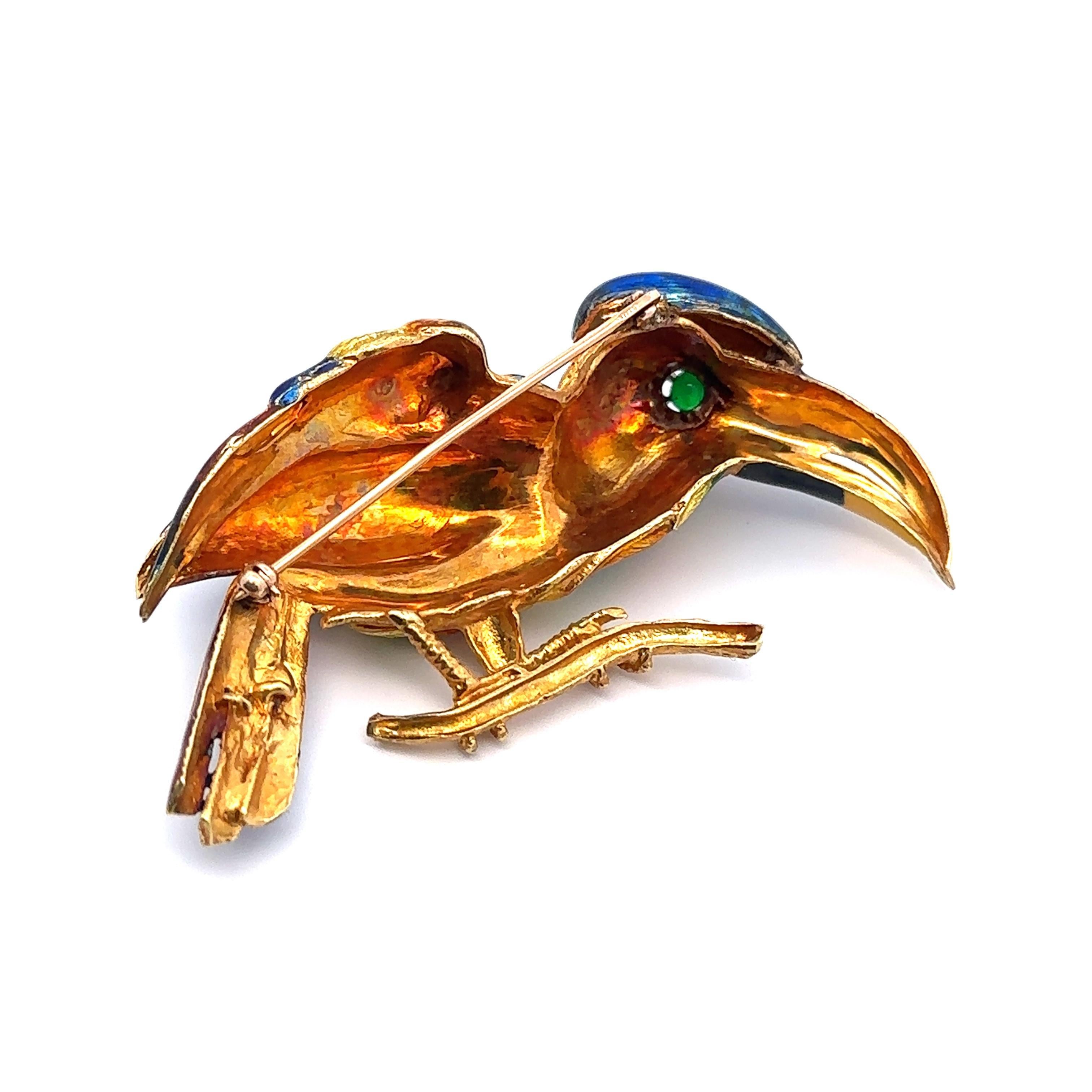 Spilla d'epoca in oro massiccio 18 carati con smalto multicolore Tucano Pappagallo Uccello Grande in vendita 2