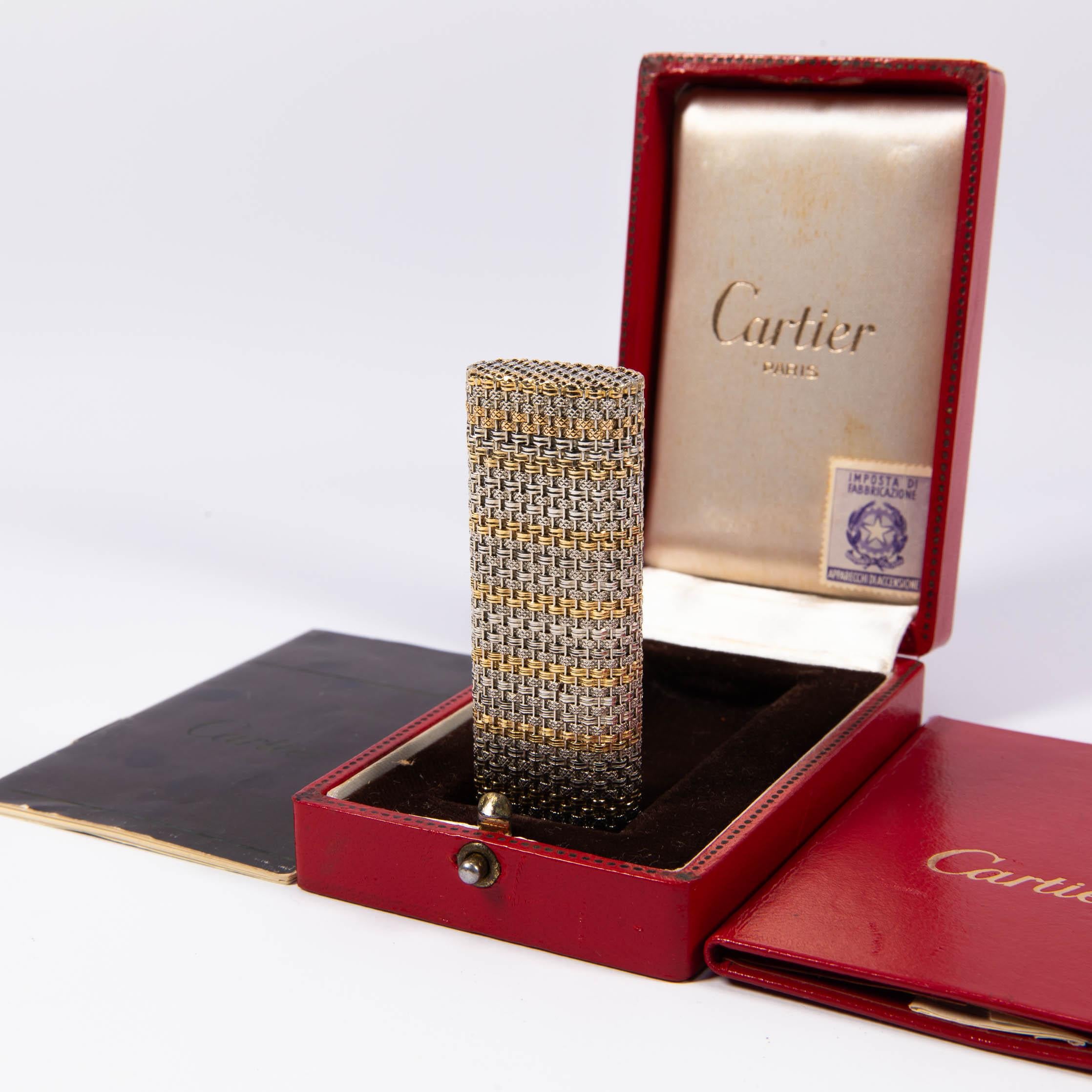 Women's or Men's Vintage 18K Solid Gold Sleeved Cartier Les Must lighter Complete In Box 1970s