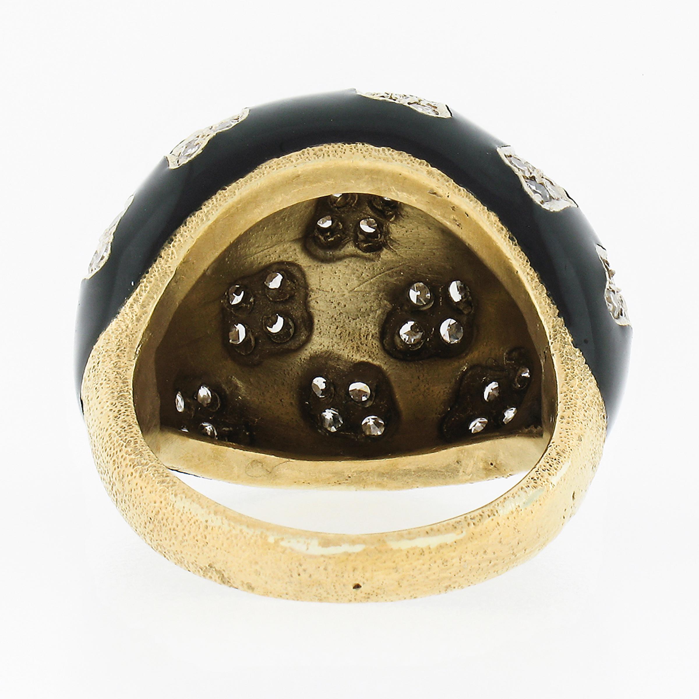 Vintage 18k TT Gold 0.90ct Pave Diamond Clusters on Black Enamel Dome Bombe Ring For Sale 2