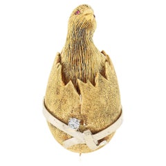 Vintage 18K TT Gold Detailed Textured Chick Bird Breaking Out of Egg Pin Brooch