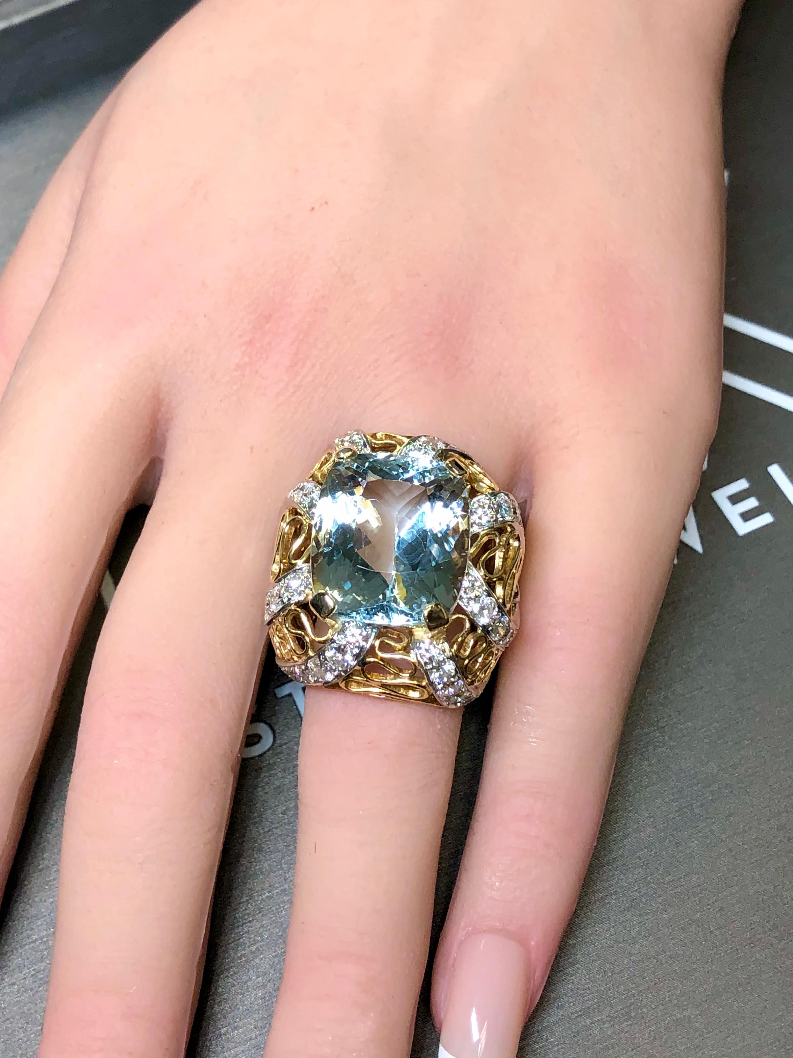 Vintage 18K Two Tone  Cushion Aquamarine Diamond Large Cocktail Ring 23.10cttw For Sale 9