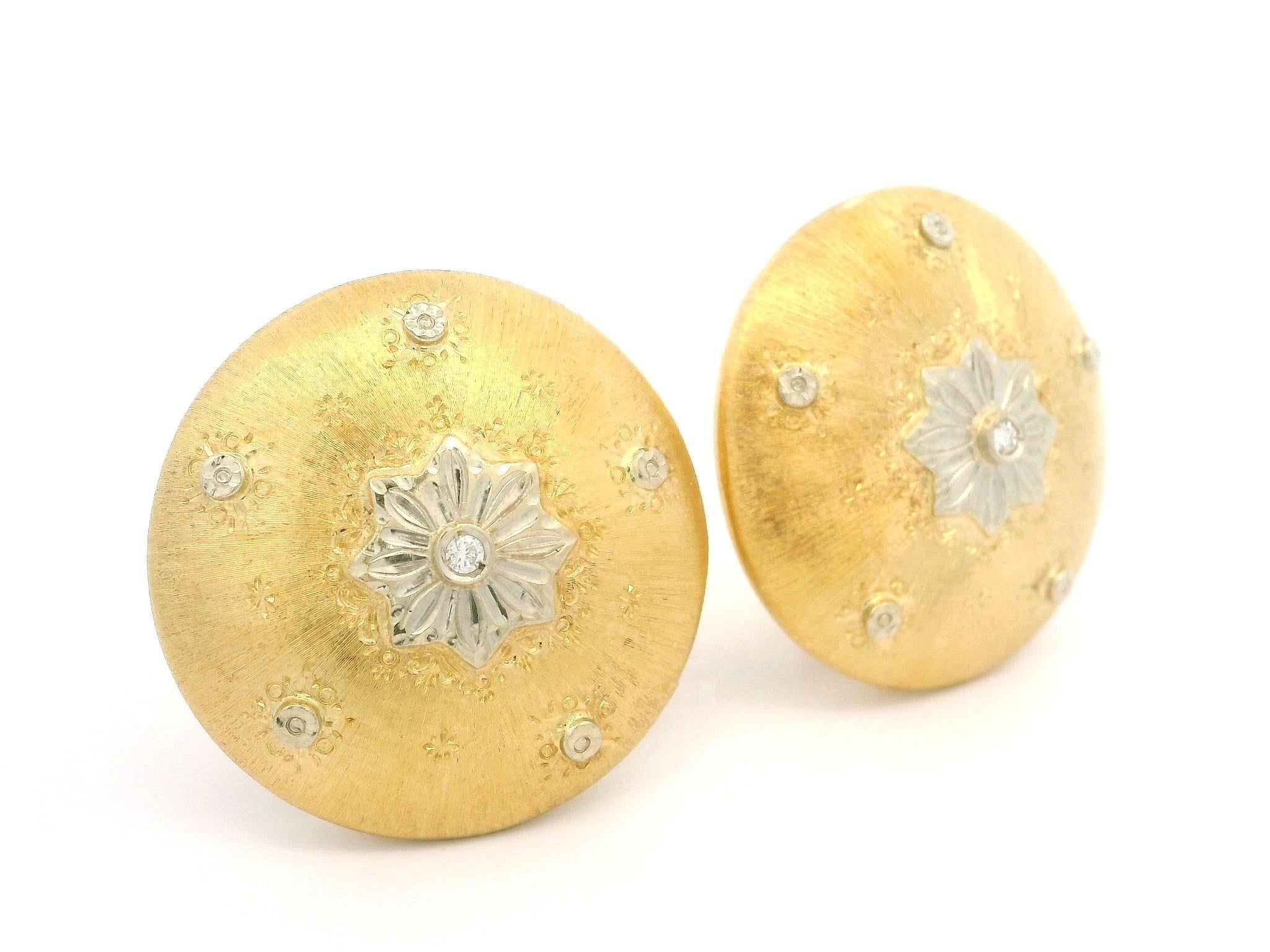 Vintage 18k Two Tone Gold Diamond Textured Floral Large Button Clip On Earrings For Sale 4