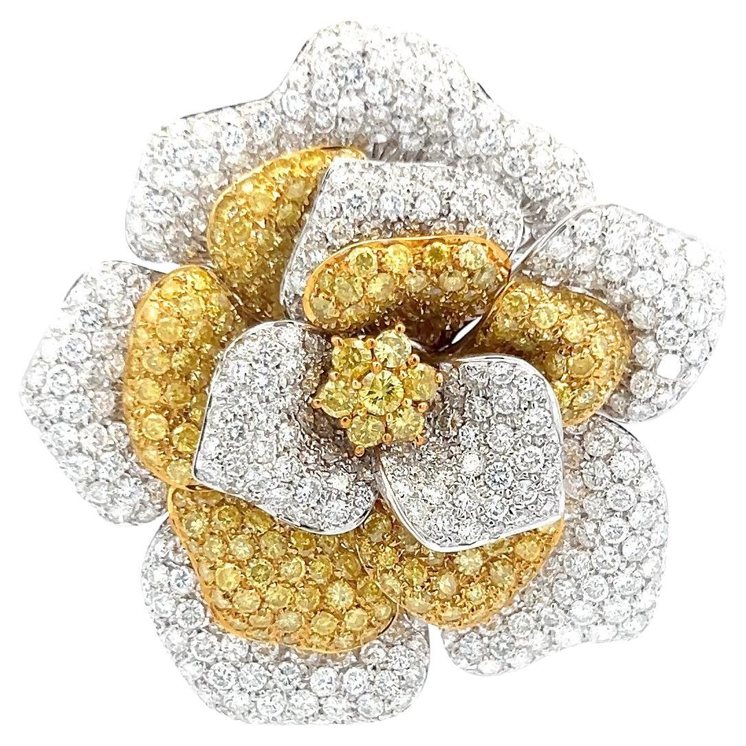 Vintage 18K zwei Tone Gold Blume Pin Brosche 14,5 Karat Runde Diamanten