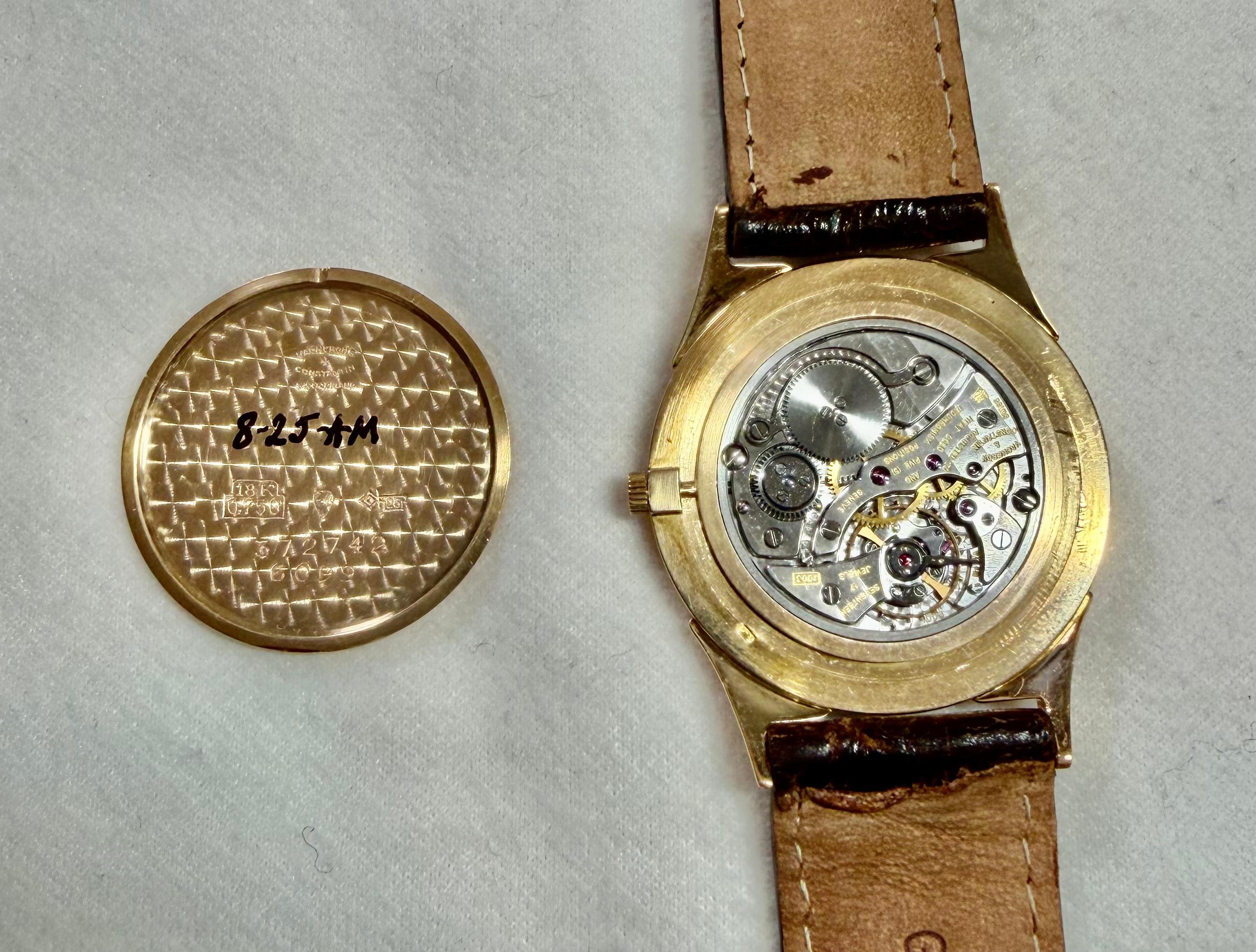 Vacheron Constantin Ref. 6099 Reloj de Vestir Ultraplano
Obra maestra de la elegancia de mediados de siglo, esta referencia 6099 vintage de Vacheron Constantin encarna la búsqueda de la perfección relojera de la manufactura suiza. Elaborado en