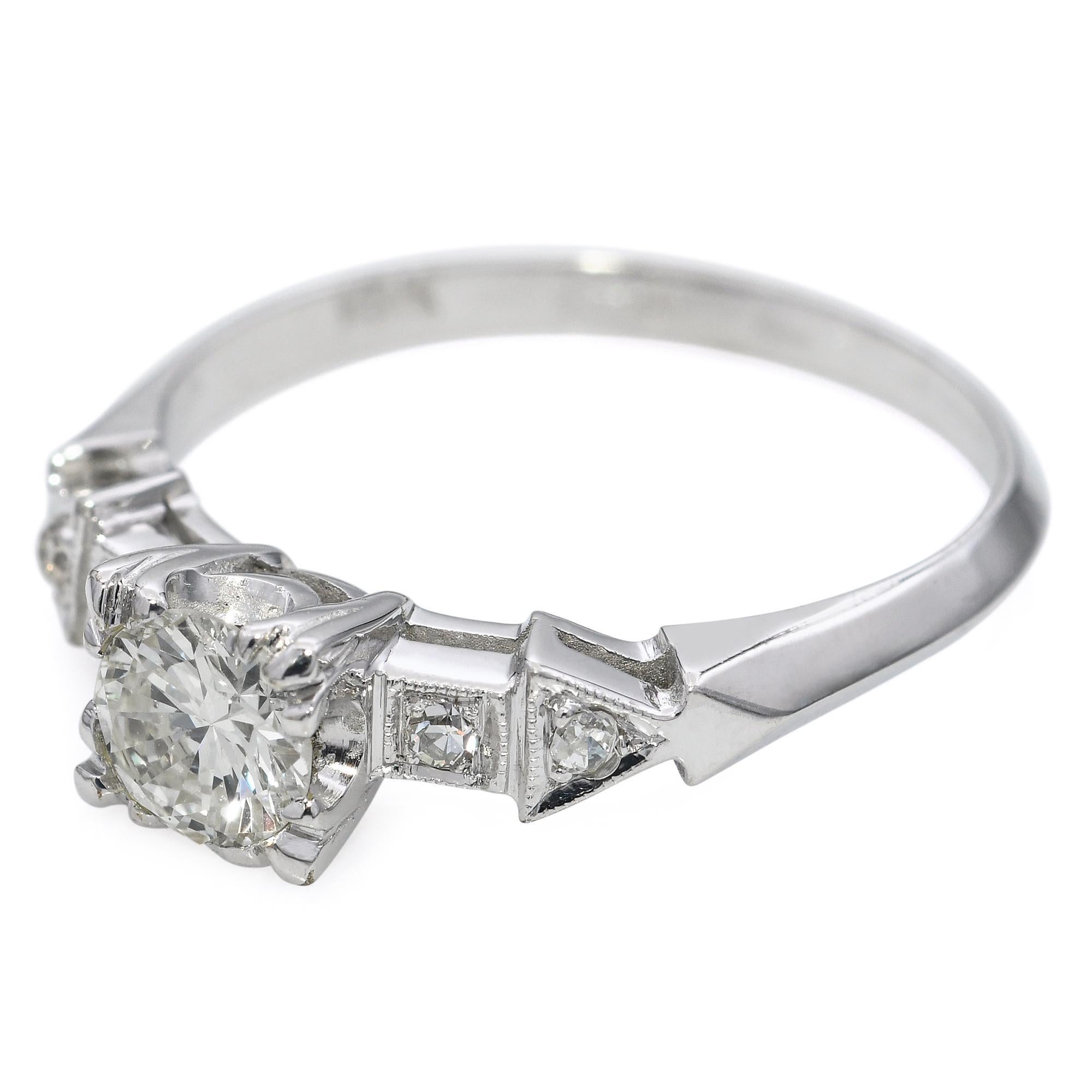 Bague de fiançailles vintage en or blanc 18 carats avec diamants 0,52 carat Bon état - En vente à New York, NY