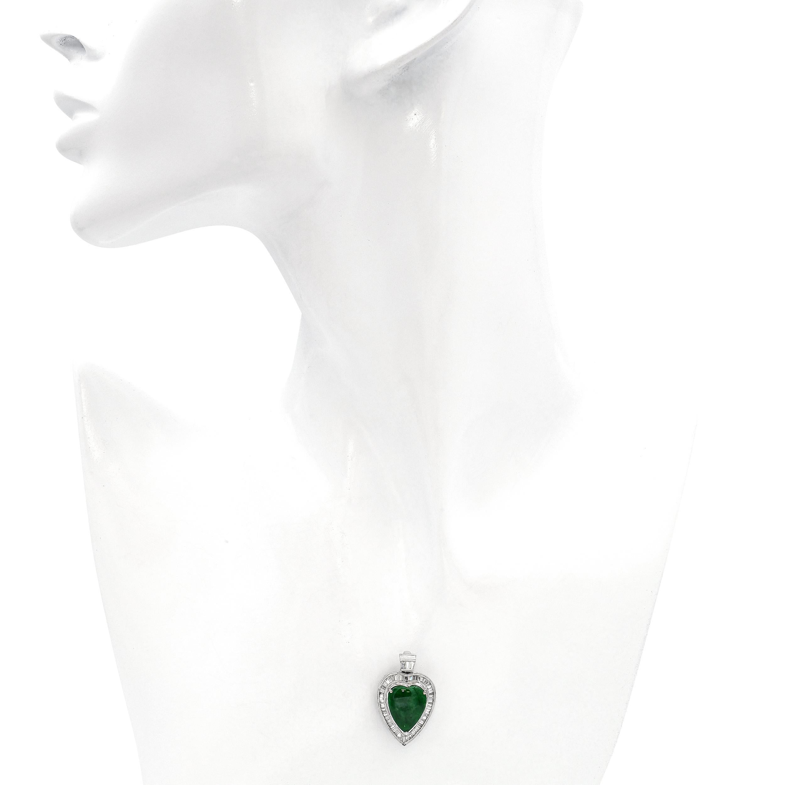 Taille mixte Pendentif vintage en or blanc 18k 0.85tcw diamant et cœur de jade