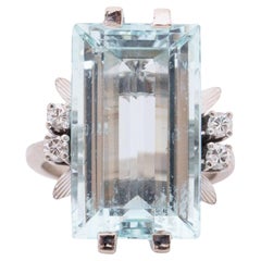 Retro 18K White Gold 11.2 Ct Step Cut Aquamarine Cocktail Ring