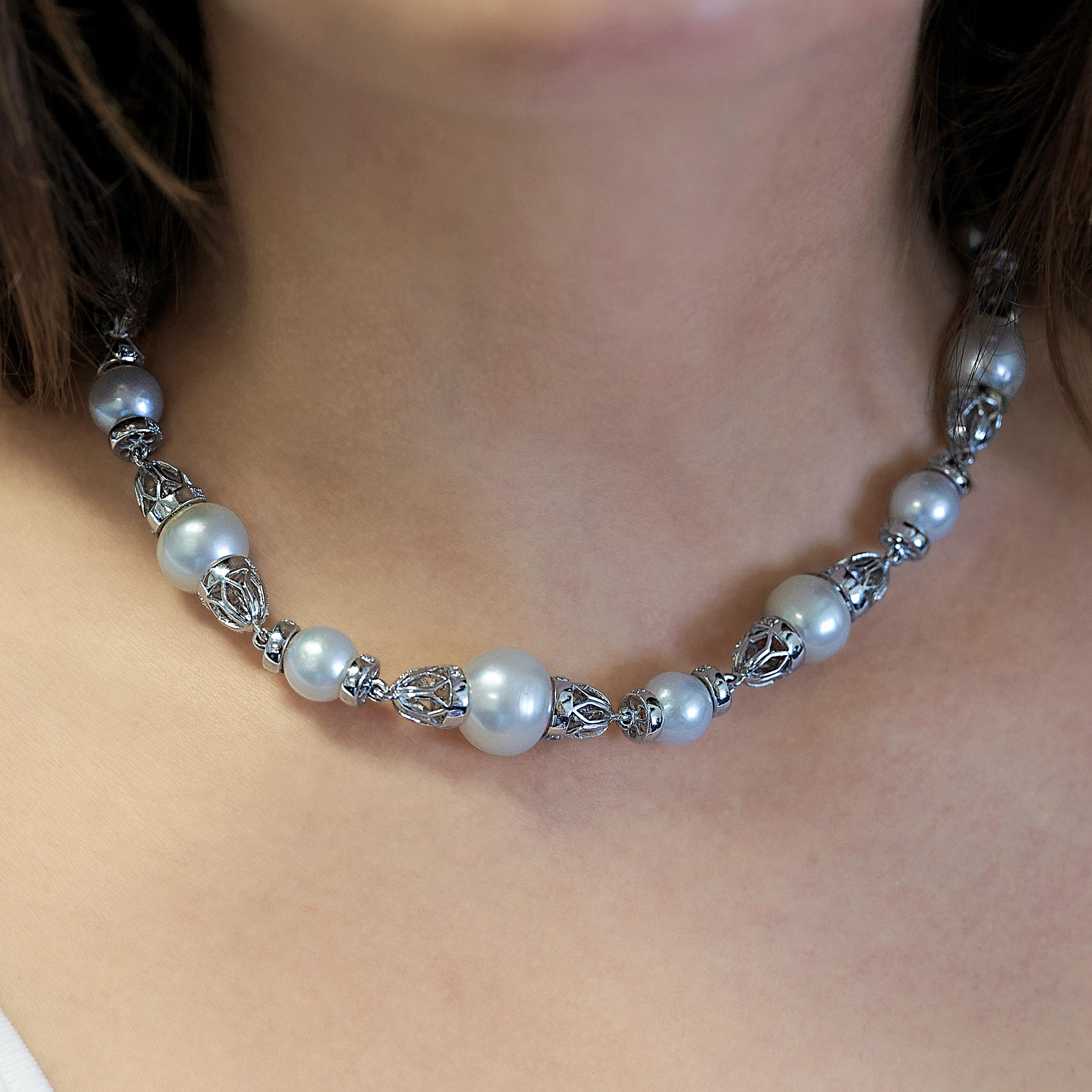 Vintage 18K White Gold 13mm South Sea Pearl & Diamond Choker Necklace In Good Condition For Sale In Miami, FL