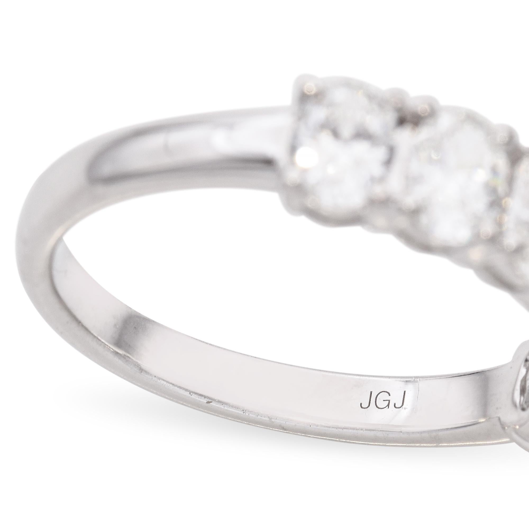 Vintage 18k White Gold 1.54tcw Oval Diamond Semi Eternity Band For Sale 3