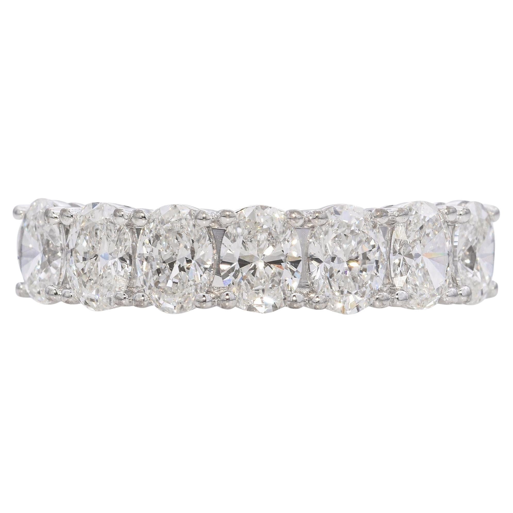 Vintage 18k White Gold 1.54tcw Oval Diamond Semi Eternity Band For Sale