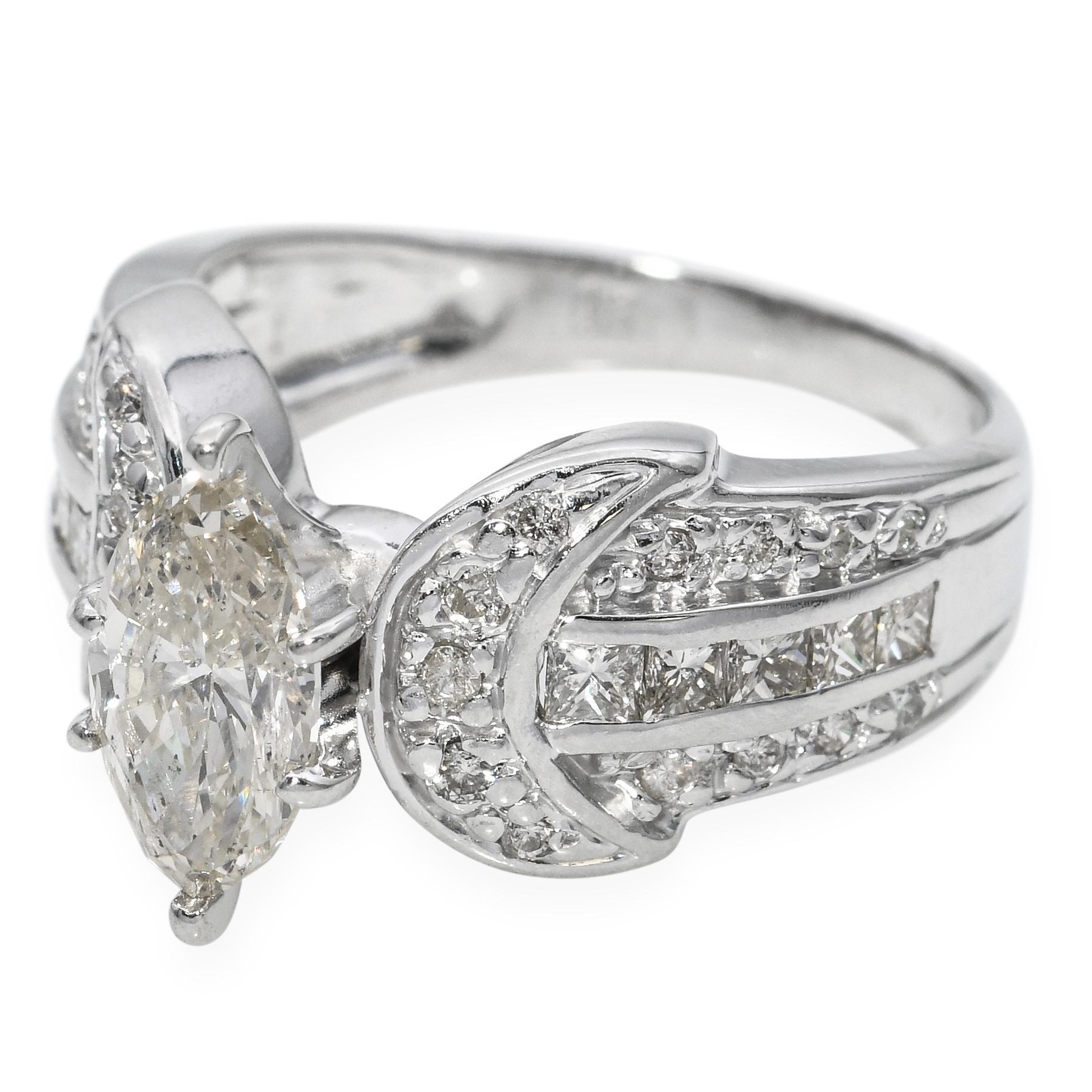 Bague vintage en or blanc 18 carats avec diamant marquise de 2,0 carats Bon état - En vente à New York, NY