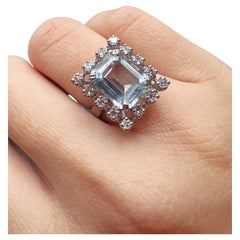 Vintage 18k White Gold 4cts Aquamarine Diamond Cocktail Ring