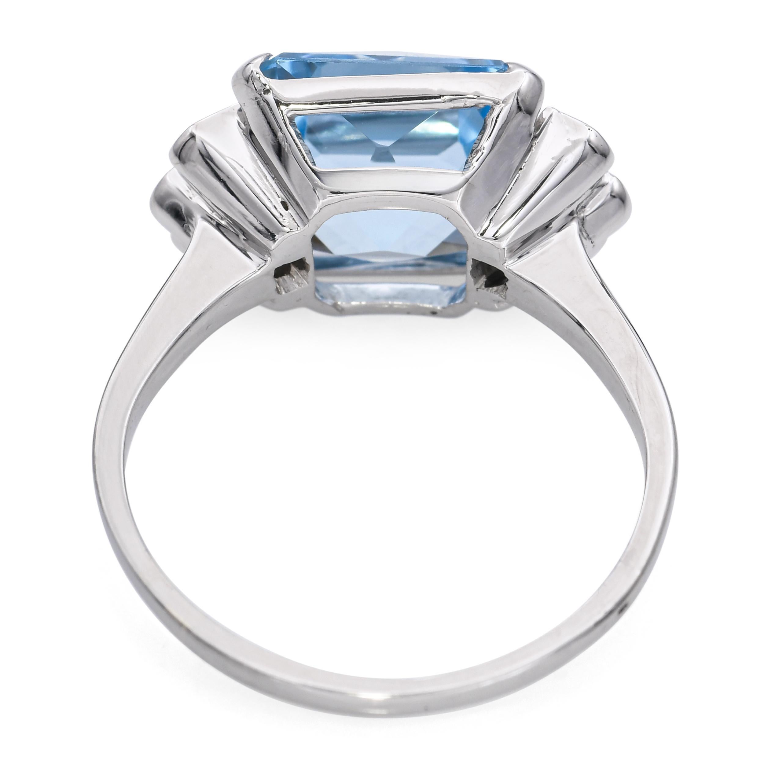 Vintage 18k Weißgold 5,82ct Aquamarin und Diamant-Ring Damen im Angebot