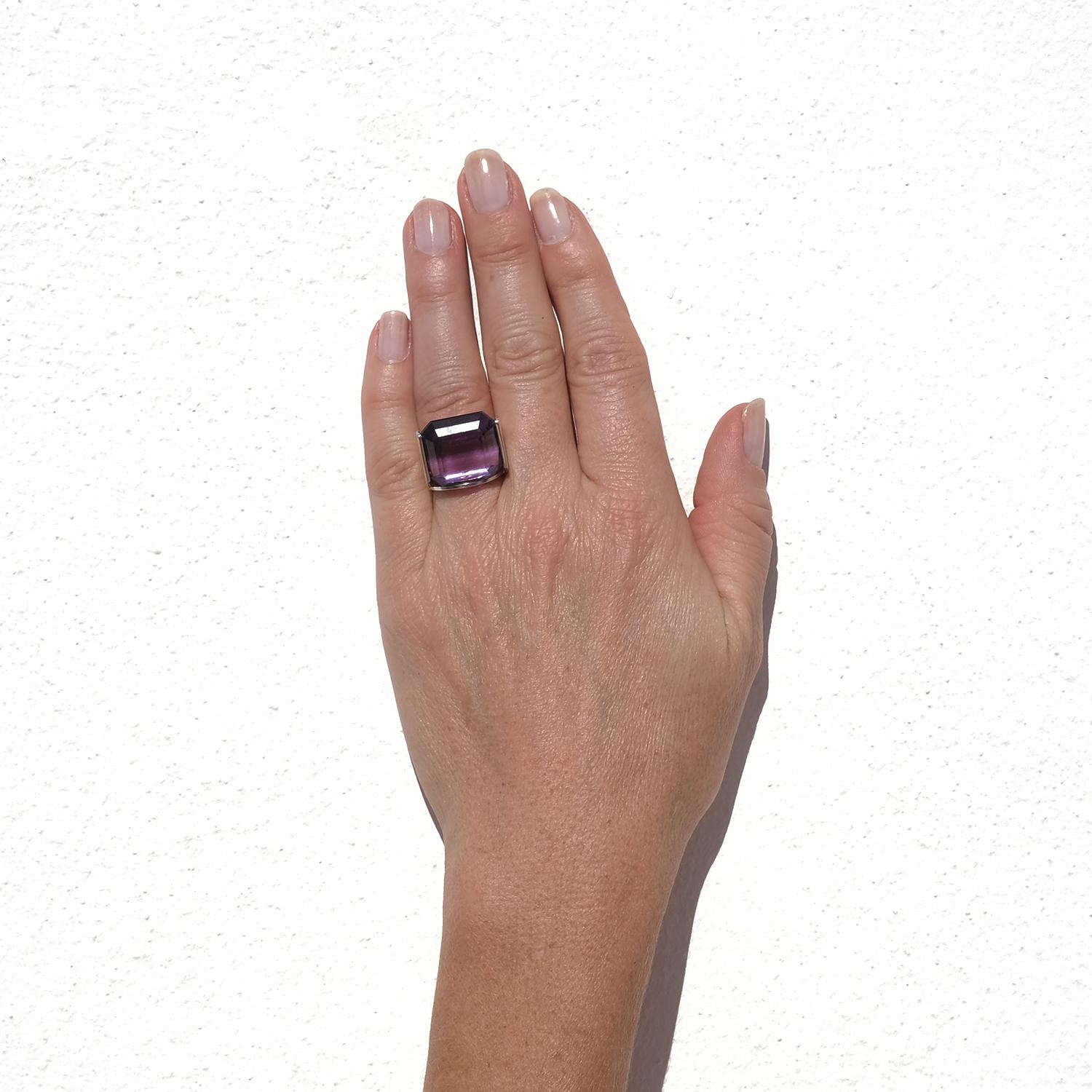 Vintage 18K White Gold and Amethyst Ring by Master Elon Arenhill Made 1970 For Sale 7