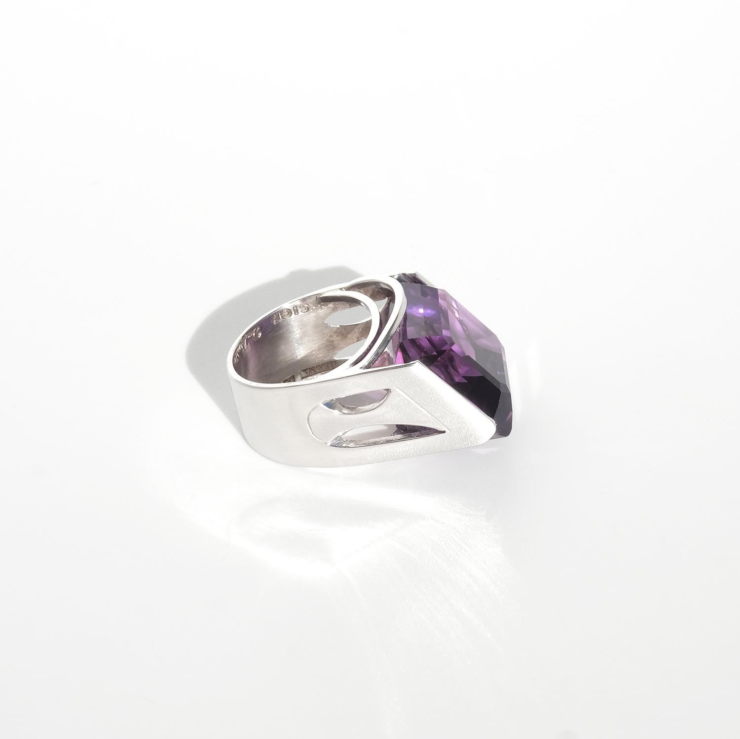 Vintage 18K White Gold and Amethyst Ring by Master Elon Arenhill Made 1970 For Sale 1