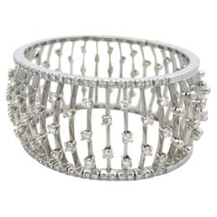 Vintage 18K White Gold Bangle Bracelet with 3.35 Carat Round H VS Diamonds