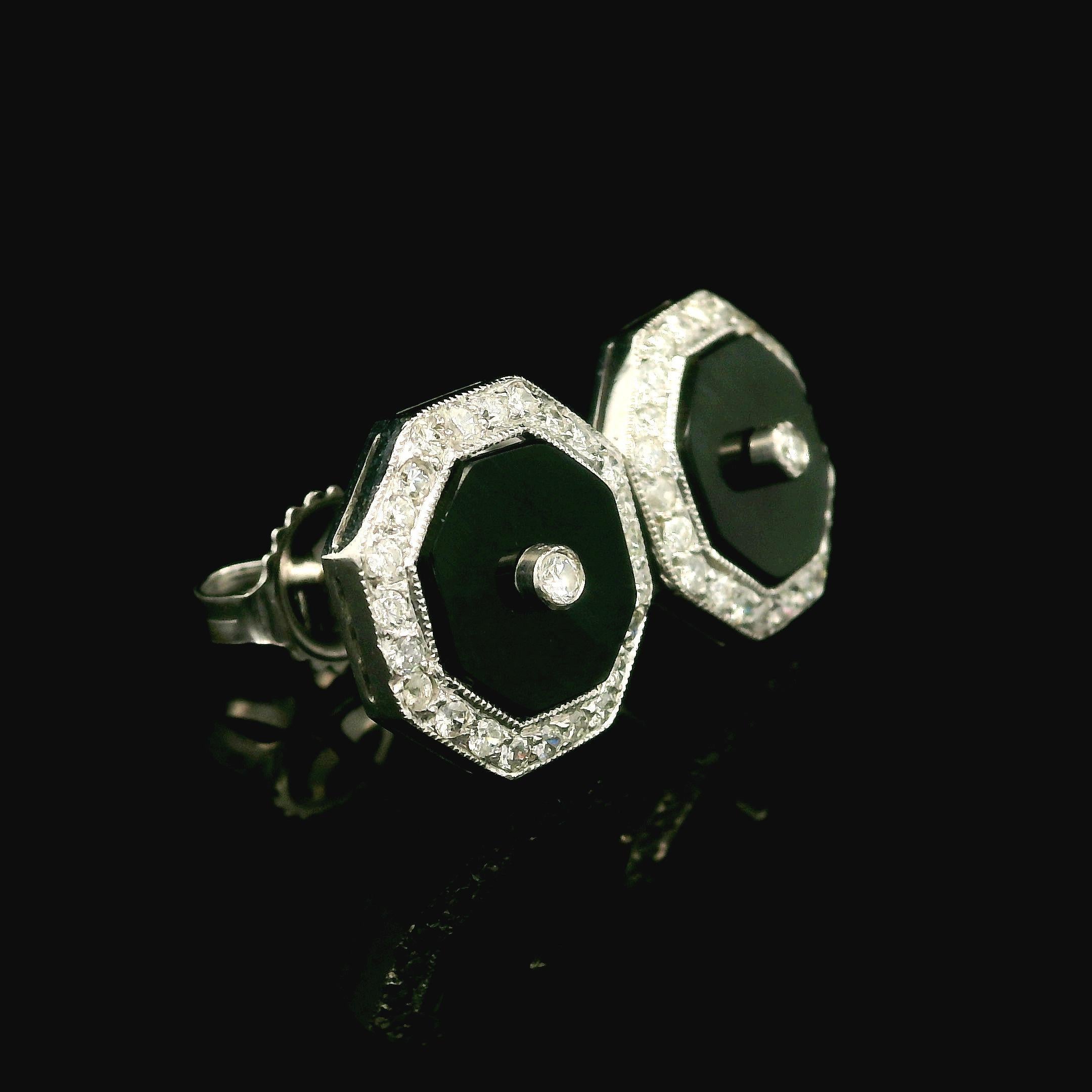 –Stone(s)–
(2) Natural Genuine Onyx - Custom Cut - Octagon Shape - Bezel Set - Black Color - 8.2mm (approx.)
(50) Natural Genuine Diamonds - Round Brilliant Cut - Pave & Bezel Set - G/H Color -VS2/SI1 Clarity - 0.25ctw (approx.)

Material: Solid 18k