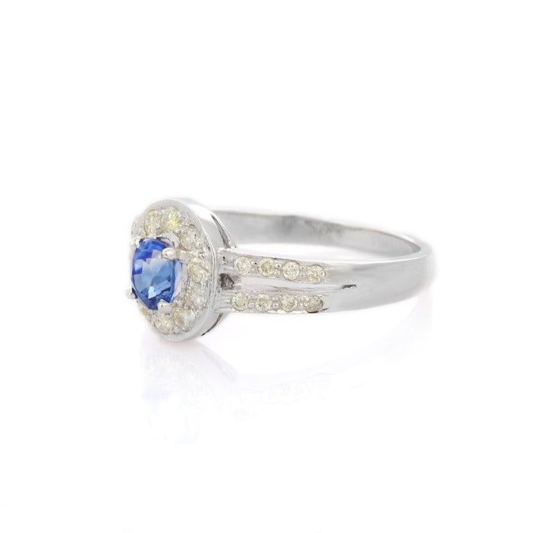 En vente :  Bague de fiançailles vintage en or blanc 18k avec saphir bleu et diamant Cadeau pour elle 9