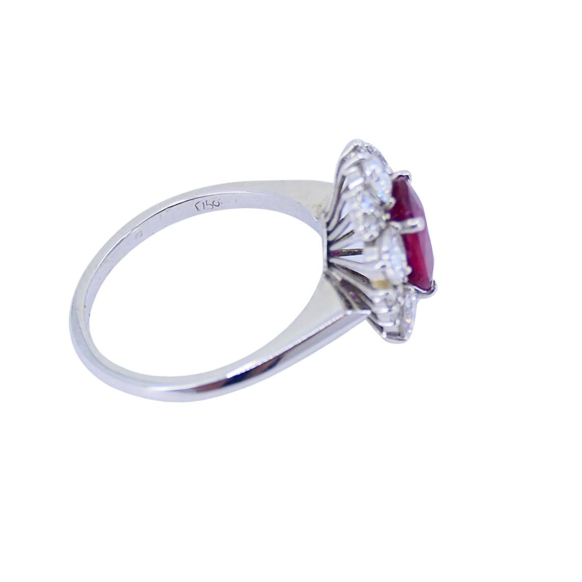 Vintage 18k Weißgold Cluster Ring Diamant Rubin 1,75ct Burma im Angebot 4