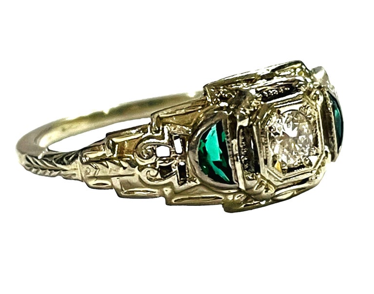 Vintage 18K White Gold Diamond and Emerald Ring with Appraisal For Sale 3