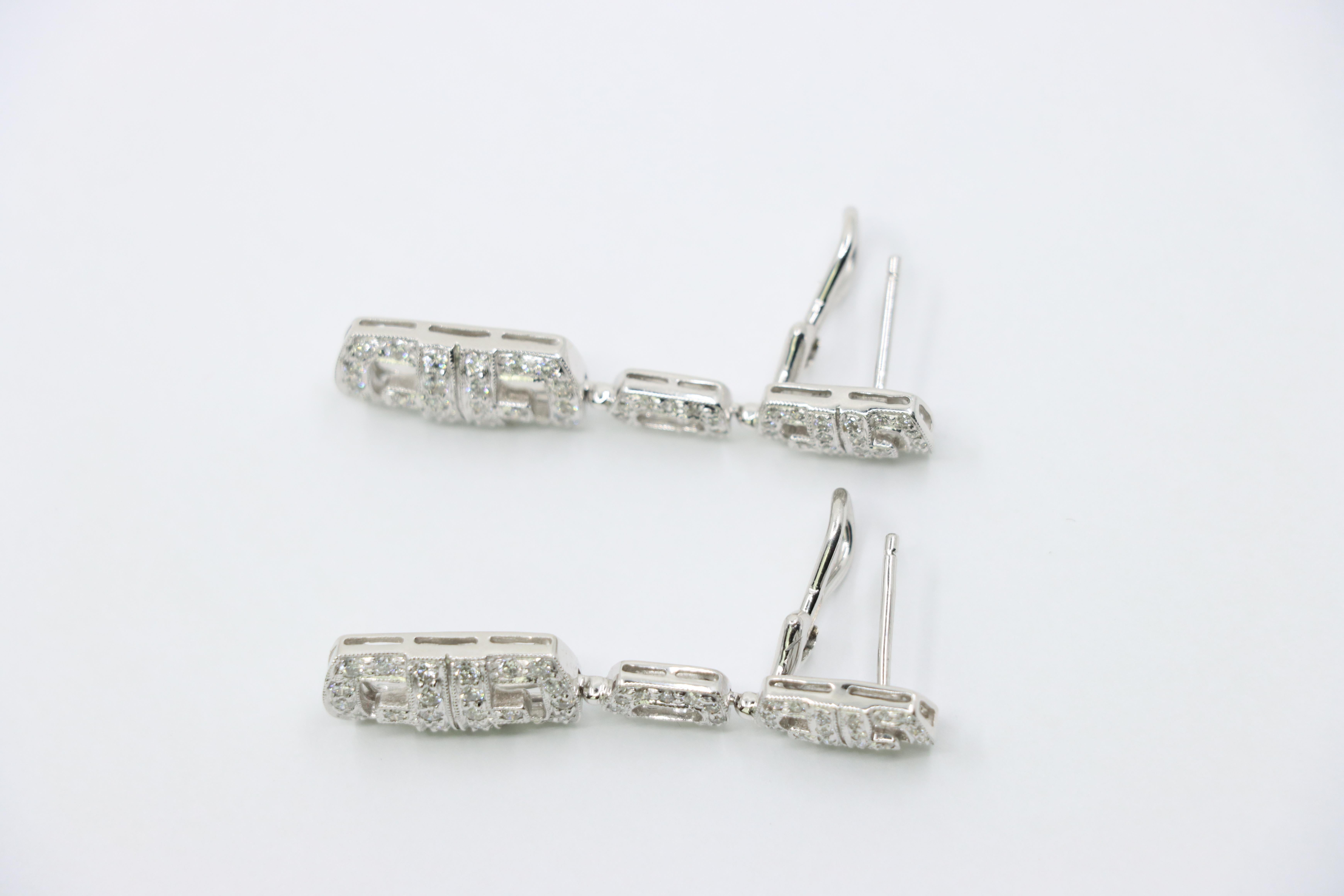 Oro blanco vintage de 18 quilates  Pendientes de gota con eslabón de diamante en venta 5