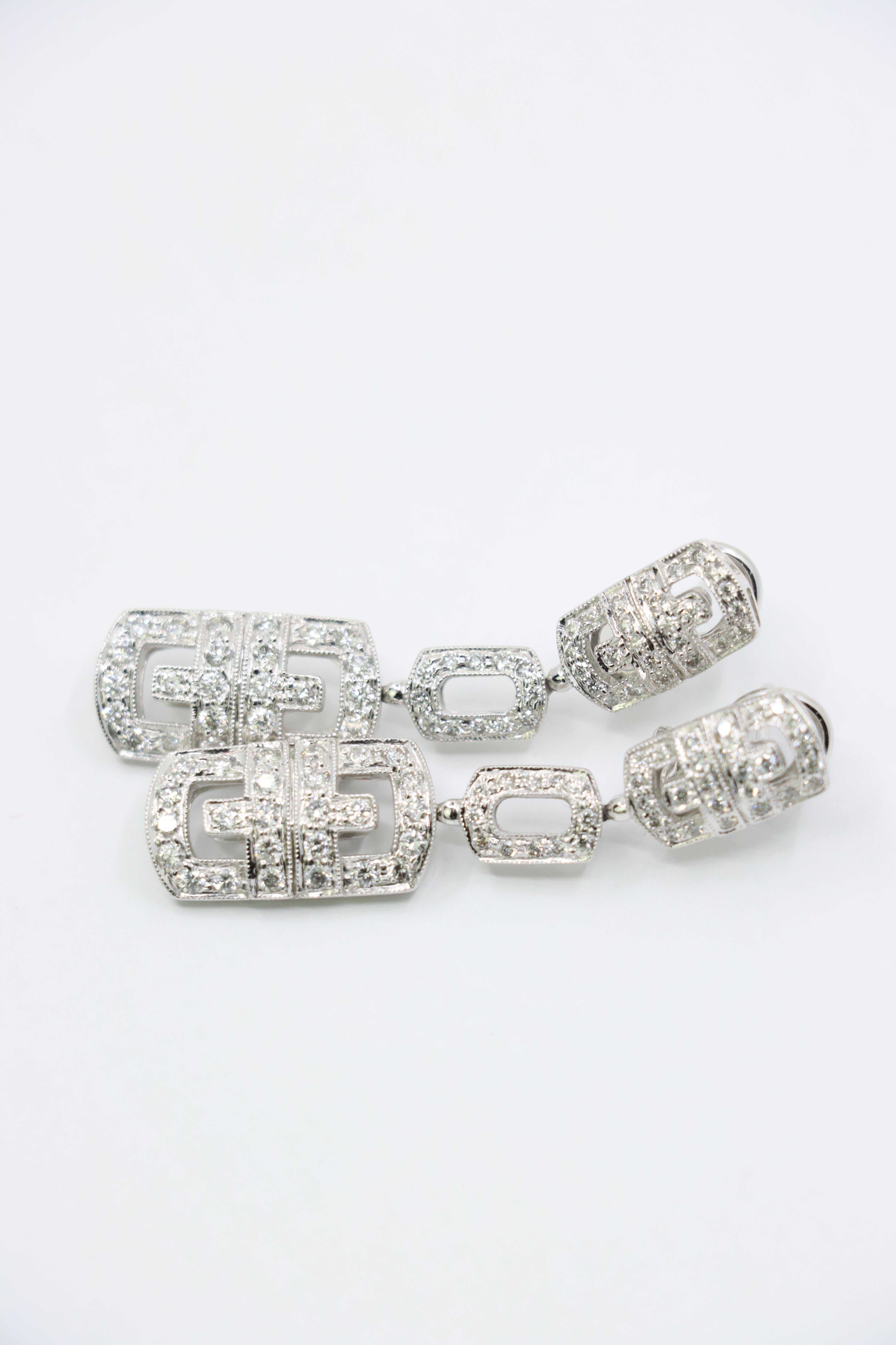 Oro blanco vintage de 18 quilates  Pendientes de gota con eslabón de diamante en venta 2