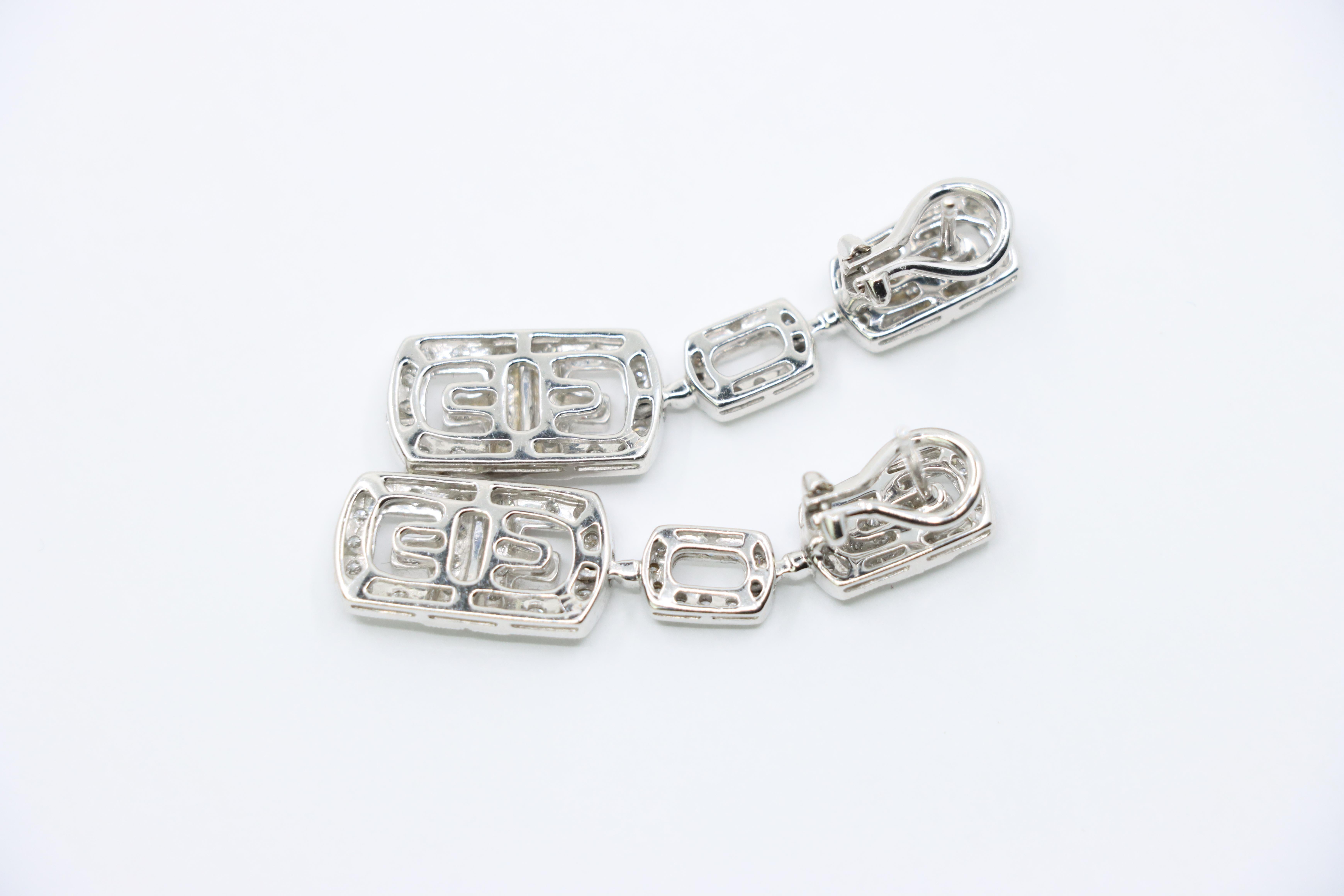 Oro blanco vintage de 18 quilates  Pendientes de gota con eslabón de diamante en venta 4
