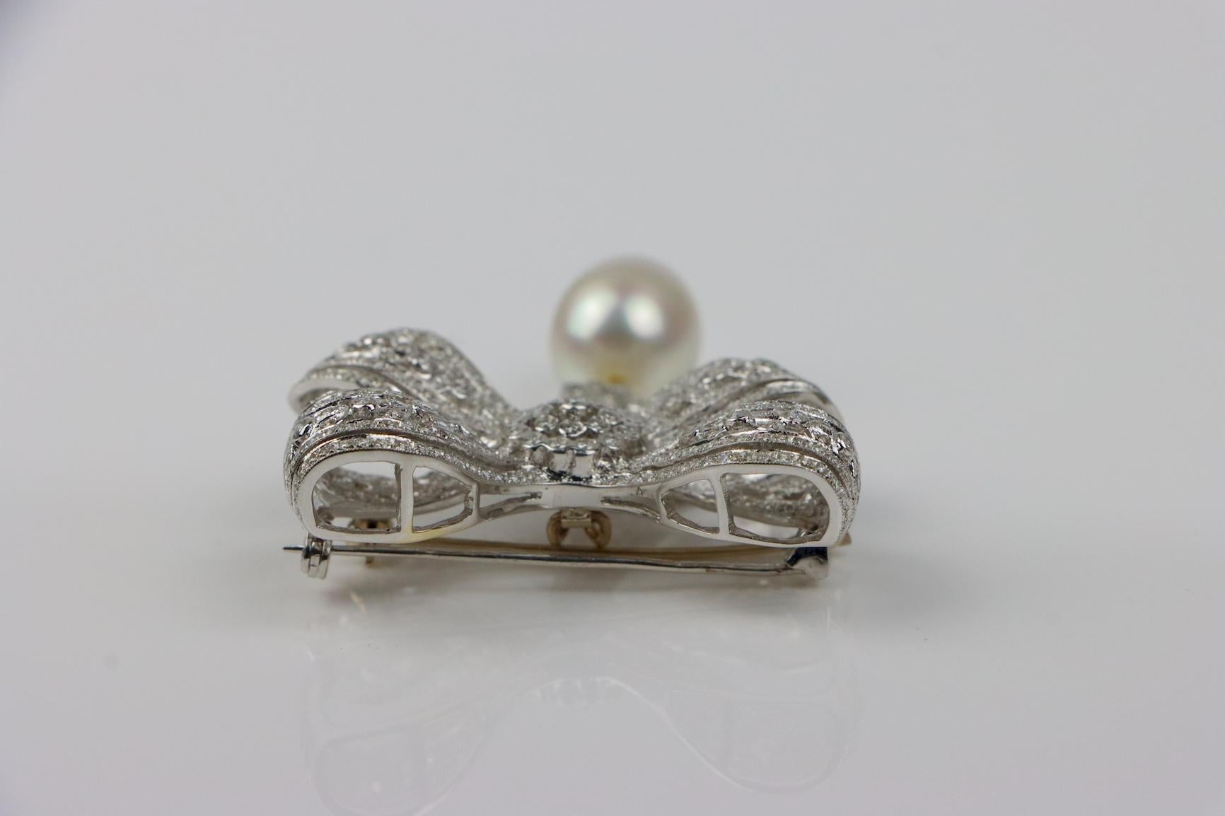 Vintage 18K White Gold Diamond Pearl Bow Tie Brooch Pin For Sale 2