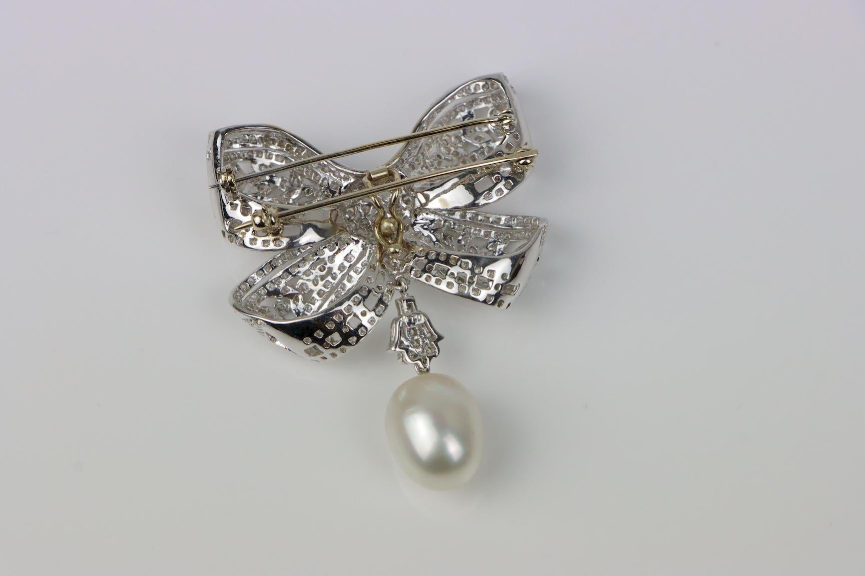 Vintage 18K White Gold Diamond Pearl Bow Tie Brooch Pin For Sale 4