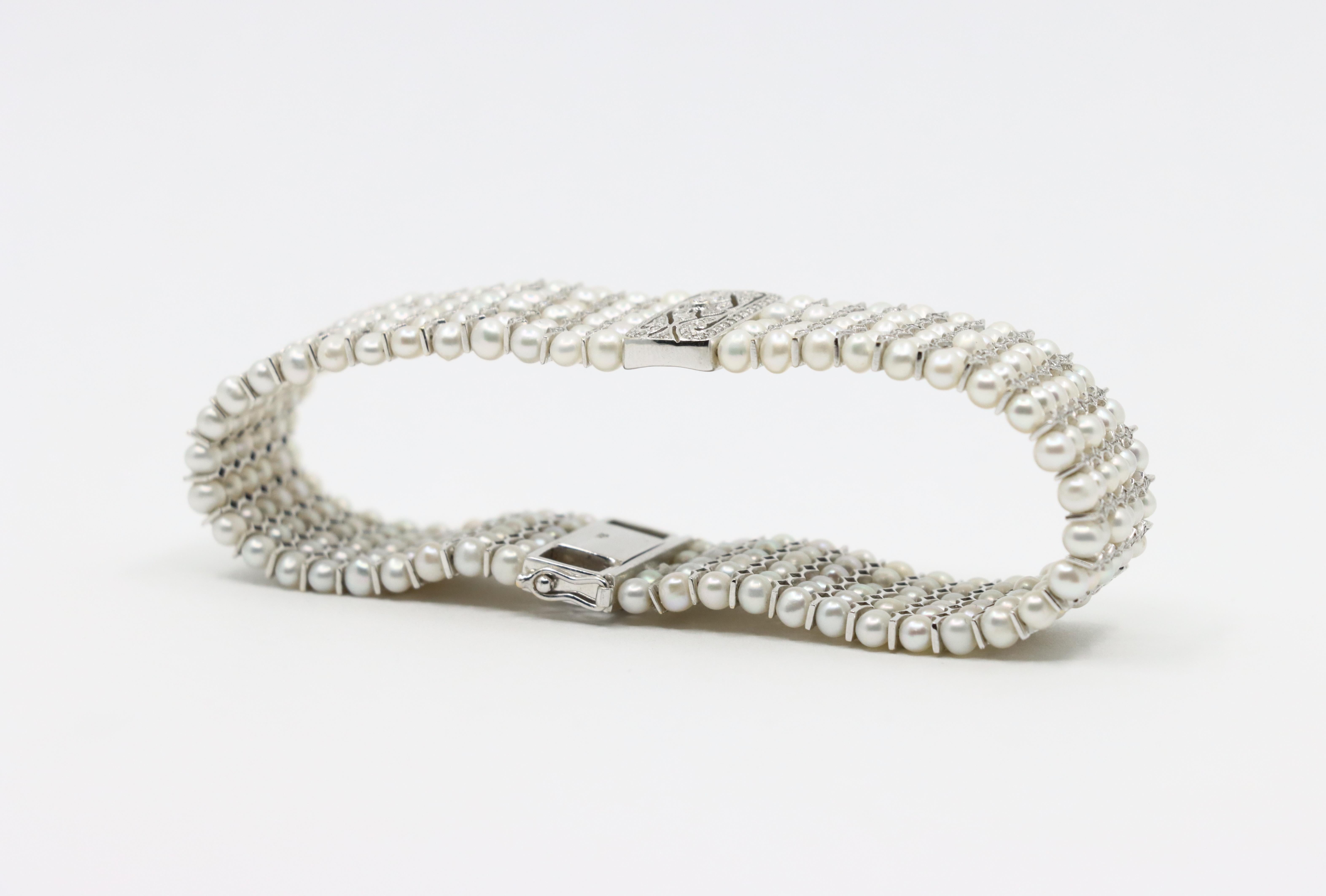 Bracciale vintage con diamanti e perle in oro bianco 18 carati in vendita 1