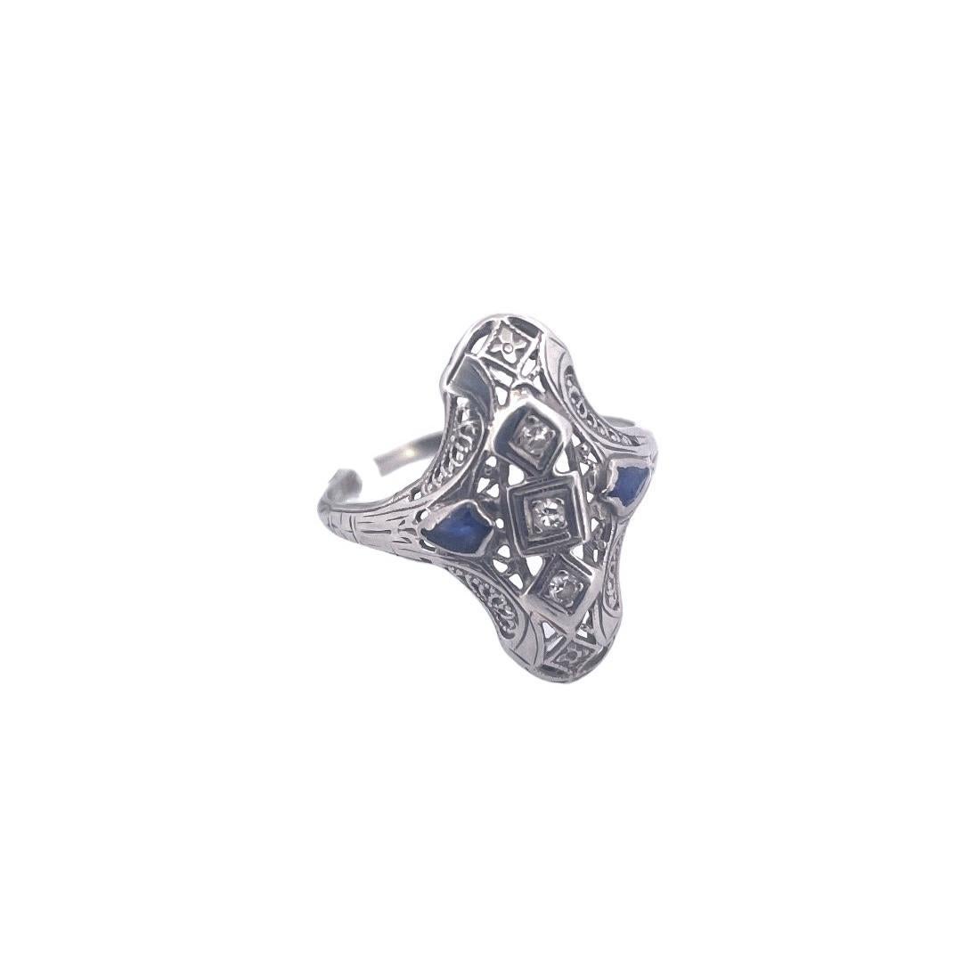 Round Cut Vintage 18K White Gold Filigree Diamond & Sapphire Ring For Sale