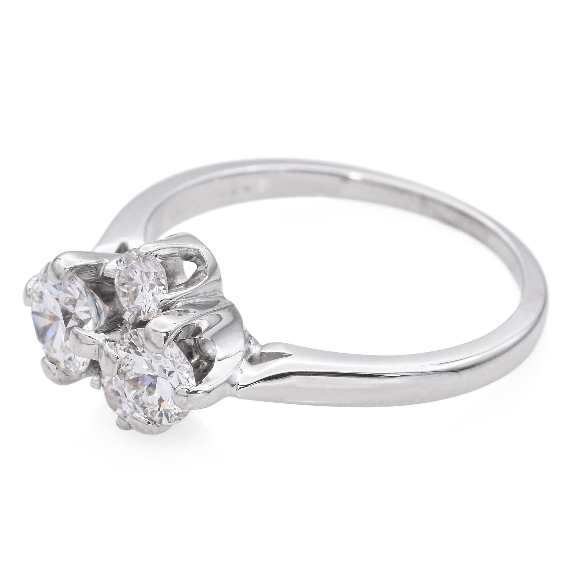 Vintage 18K White Gold Four Diamond Cluster Ring In Good Condition For Sale In New York, NY