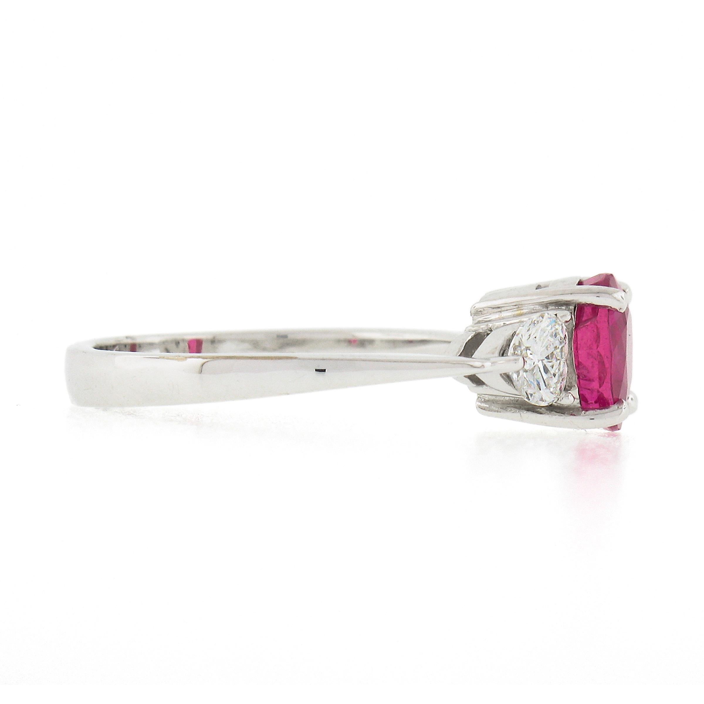 Vintage 18K White Gold GIA NO HEAT Pink Sapphire & Heart Diamond Accents Ring In Excellent Condition For Sale In Montclair, NJ