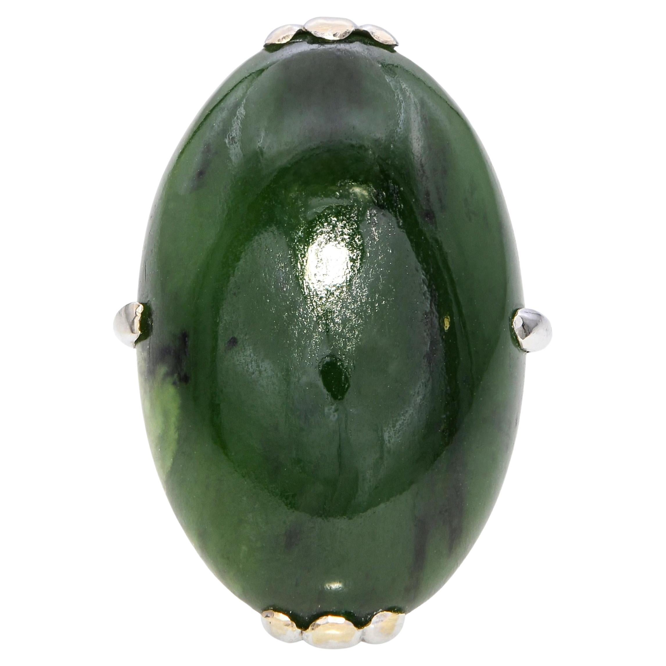 Vintage 18k White Gold Green Nephrite Jade Ring
