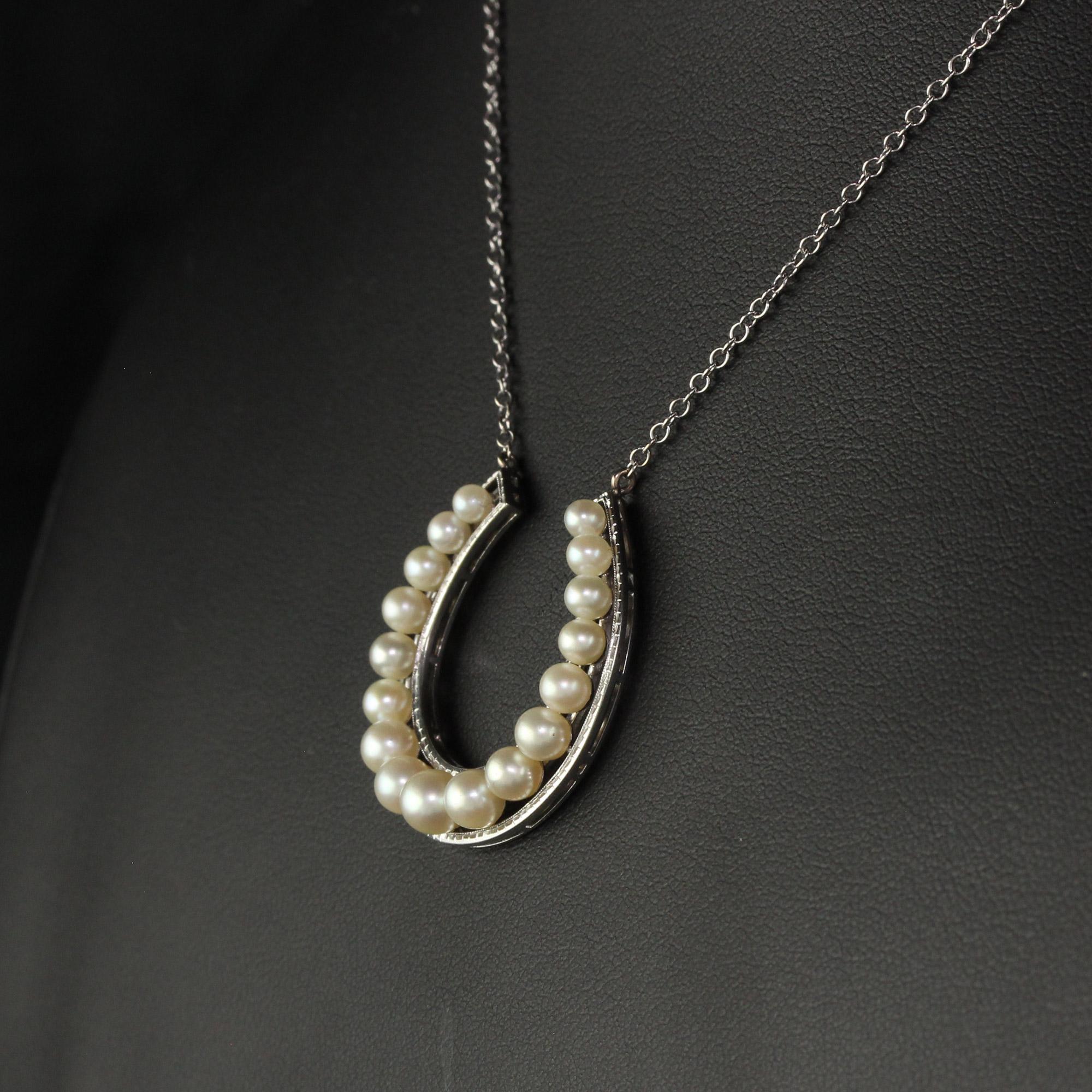 Vintage 18K White Gold Mikimoto Akoya Pearl Horseshoe Pendant Necklace For Sale 1