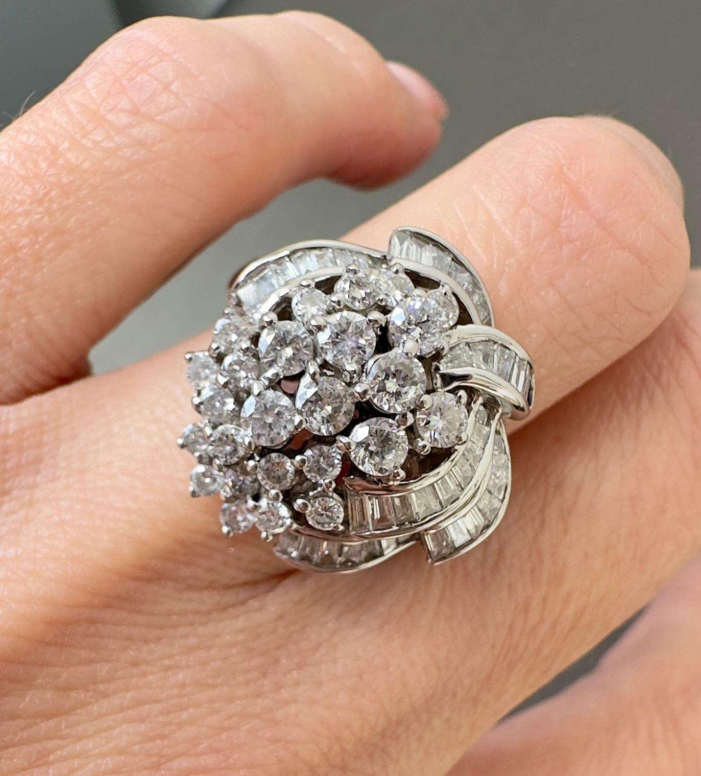 Women's Vintage 18k White Gold Multi-Shape Diamond Cocktail Ring 1.5 Carat Total For Sale
