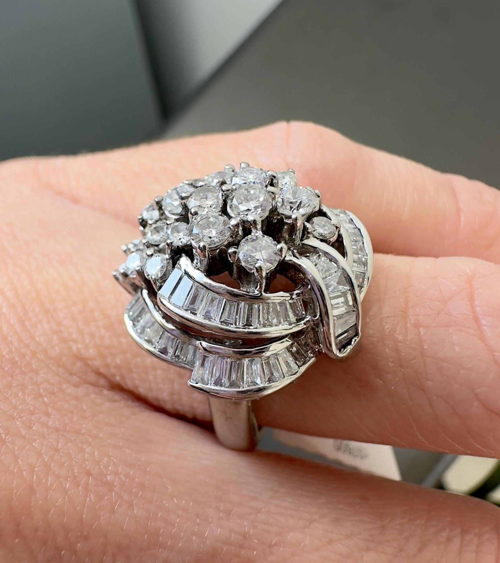 Vintage 18k White Gold Multi-Shape Diamond Cocktail Ring 1.5 Carat Total For Sale 1