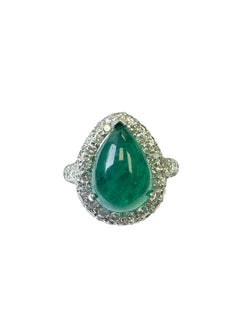 Vintage 18K White Gold Pear-Shaped Cabochon Emerald and Diamond Cocktail Ring