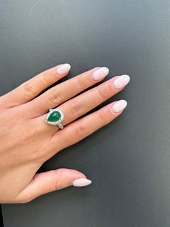 Vintage 18K White Gold Pear-Shaped Cabochon Emerald and Diamond Cocktail Ring