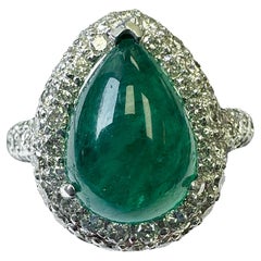 Vintage 18K White Gold Pear-Shaped Cabochon Emerald and Diamond Cocktail Ring