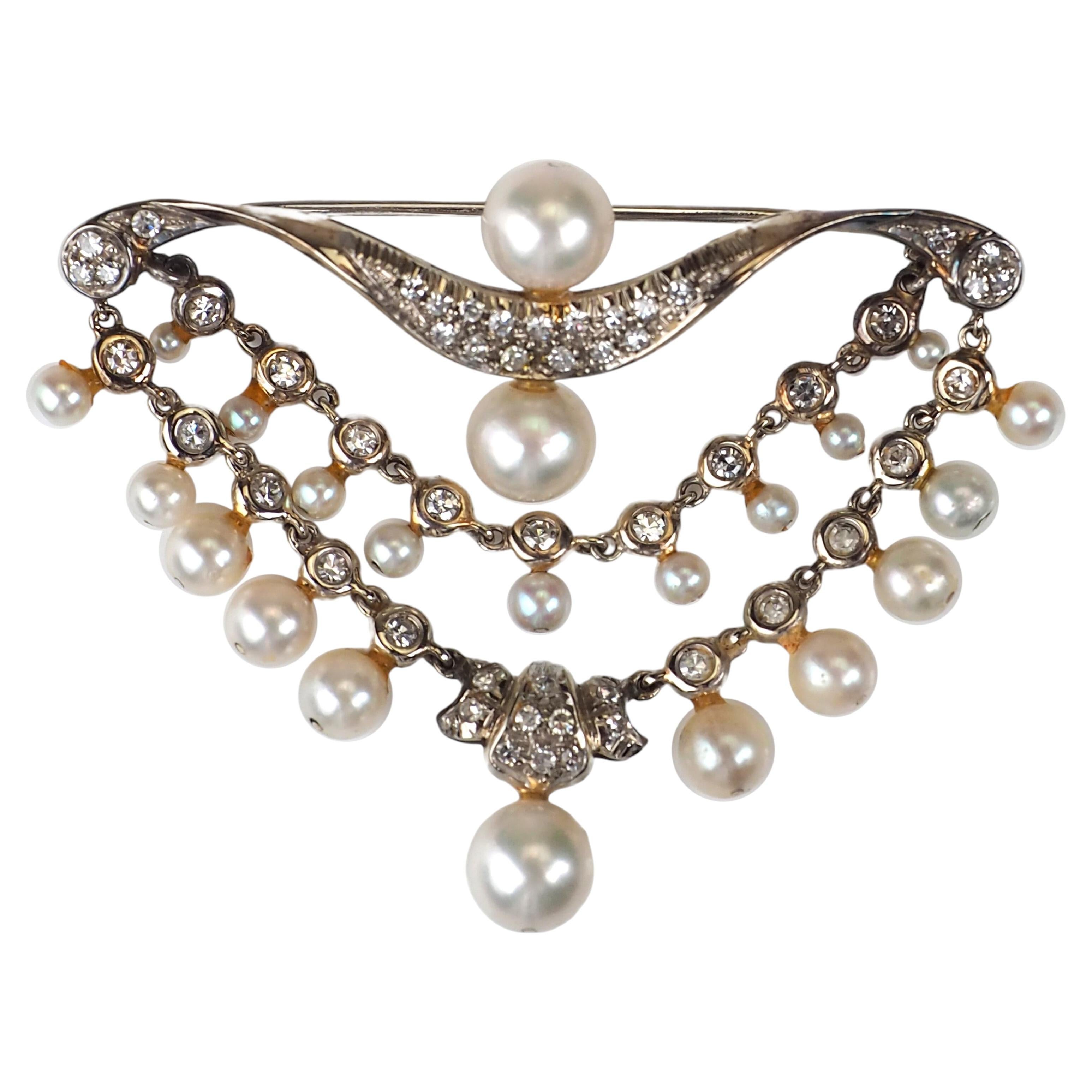 Vintage 18K White Gold Pearl Diamond Grain Setting Brooch