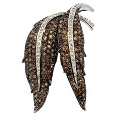 Vintage 18K White Gold Pin Brooch with 9 Carat Round Diamonds Fancy Brown White