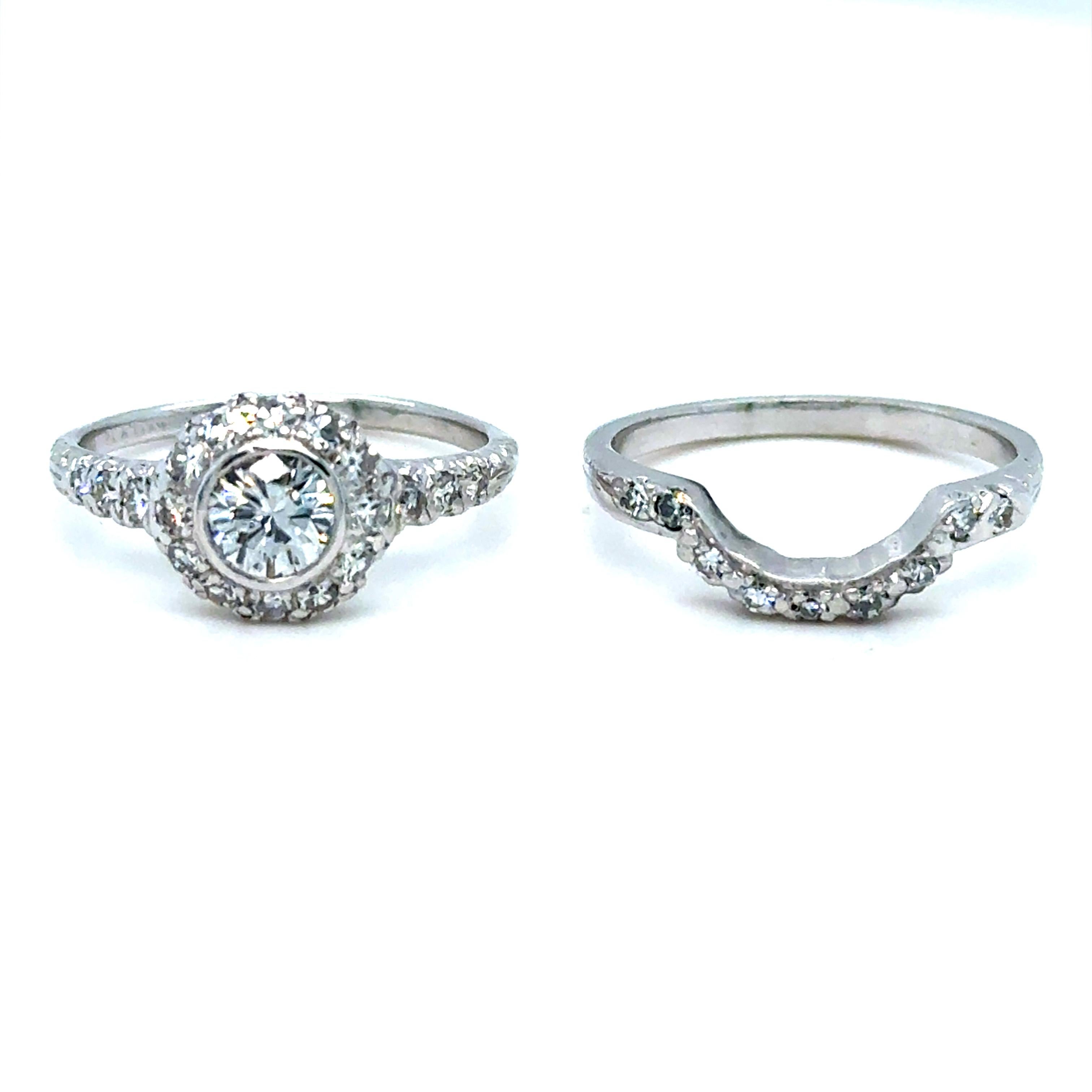 Taglio rotondo Set di due anelli di fidanzamento con diamanti d'epoca in oro bianco e platino - 1,04 ct. in vendita